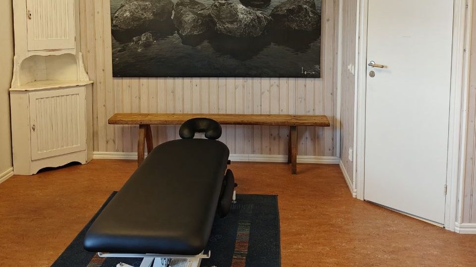 Behandlingsrummet i Idre på Byvägen 14, där Emma tar emot för massage.